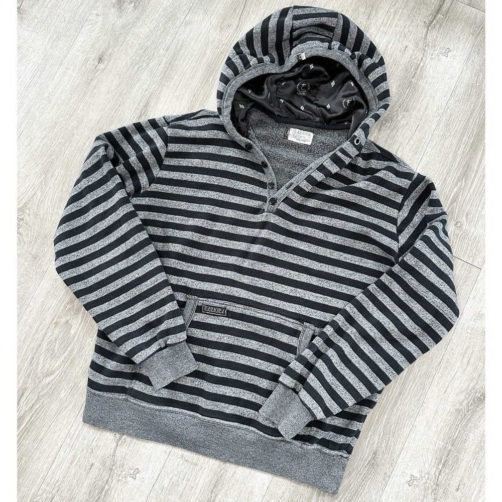 Ezekiel Hoodie Mens Large Gray Black Striped Button Neck Satin Lined Hood Skate